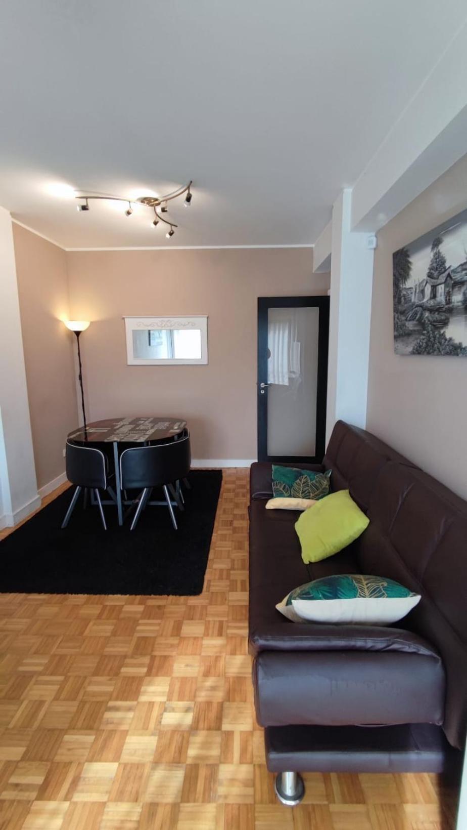 Metro Station Apartment Matosinhos (Porto)